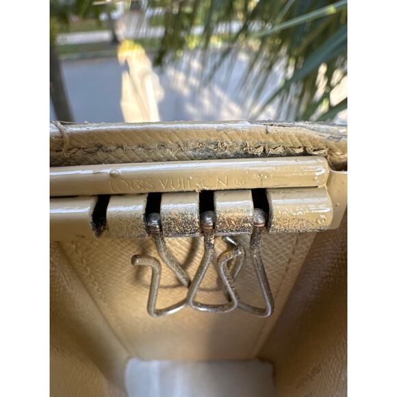 Louis Vuitton Damier Azur 6-Key Holder Wallet - Picture 5 of 7